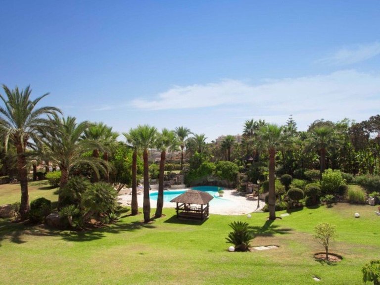 Villa for Sale in Cerros Del Aguila, Malaga 19