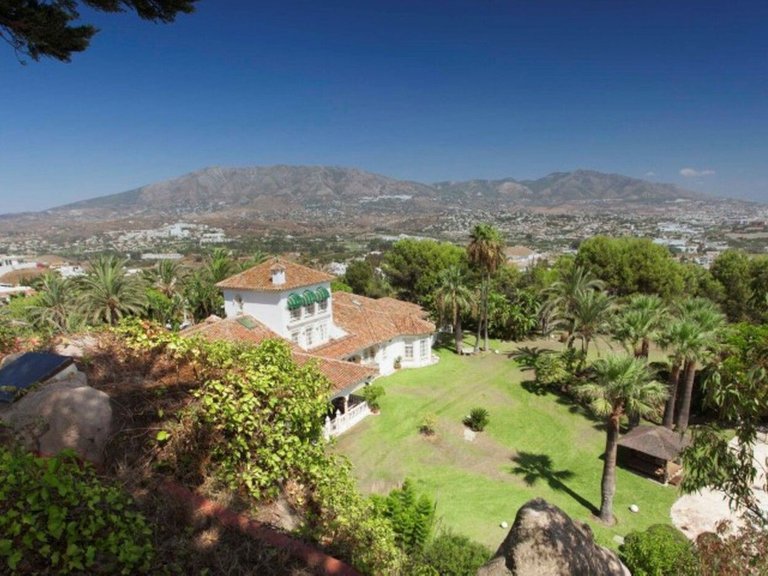 Villa for Sale in Cerros Del Aguila, Malaga 20