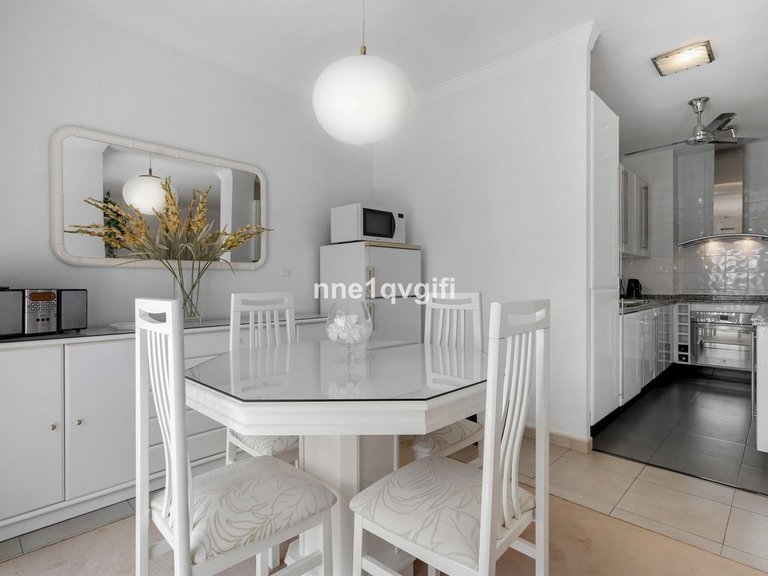 Apartment for Sale in Nagüeles, Malaga 17
