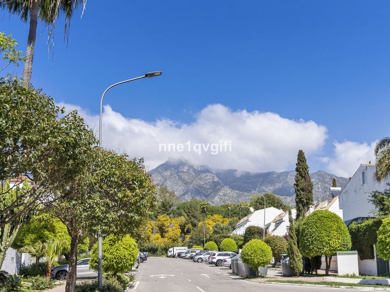 Apartment for Sale in Nagüeles, Malaga 18