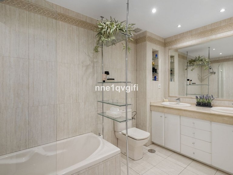 Apartment for Sale in Nagüeles, Malaga 22