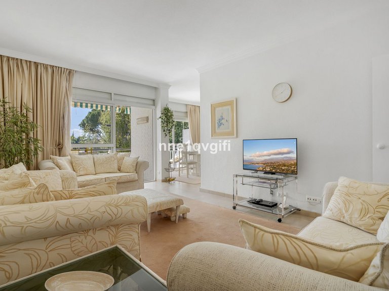 Apartment for Sale in Nagüeles, Malaga 4