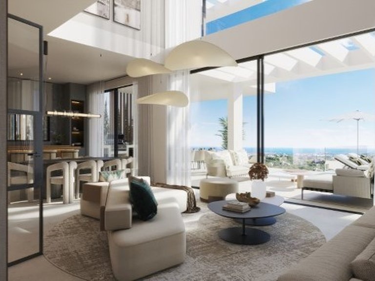 Villa for Sale in New Golden Mile, Malaga 3