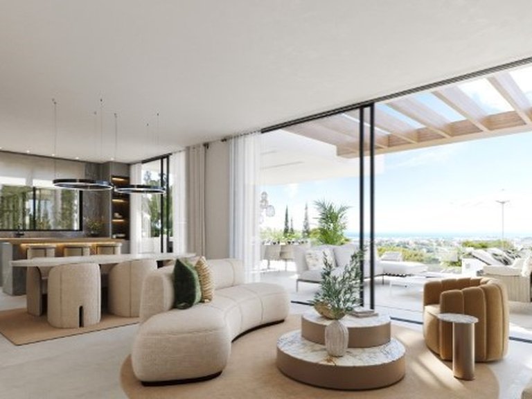 Villa for Sale in New Golden Mile, Malaga 6