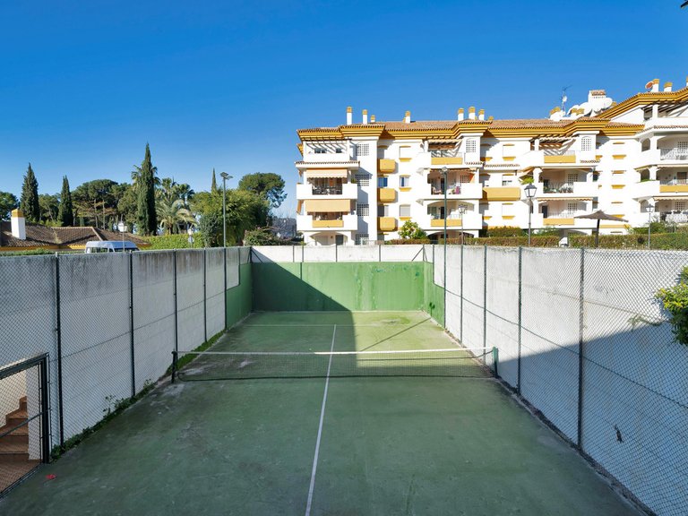 Apartment for Sale in Marbella, Malaga 28