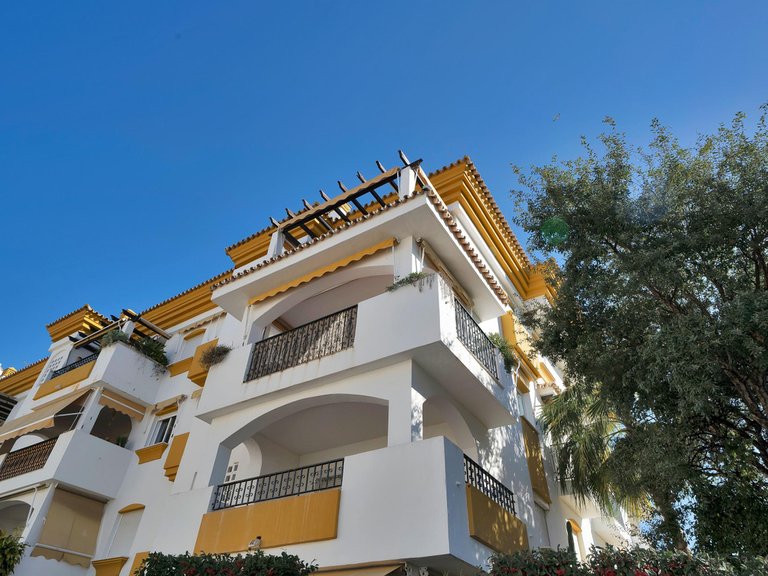 Apartment for Sale in Marbella, Malaga 31