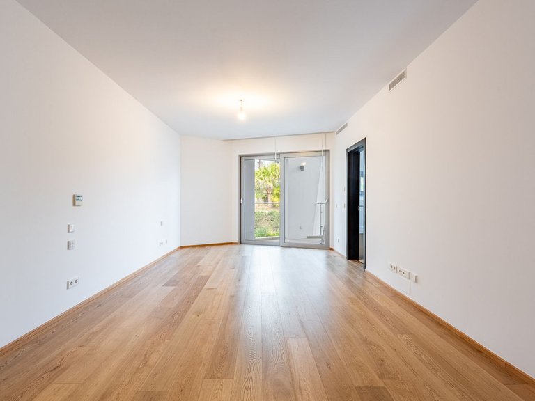 Villa for Sale in The Golden Mile, Malaga 23