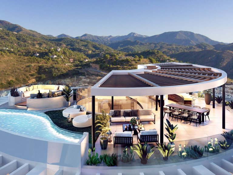 Penthouse for Sale in Marbella, Malaga 4