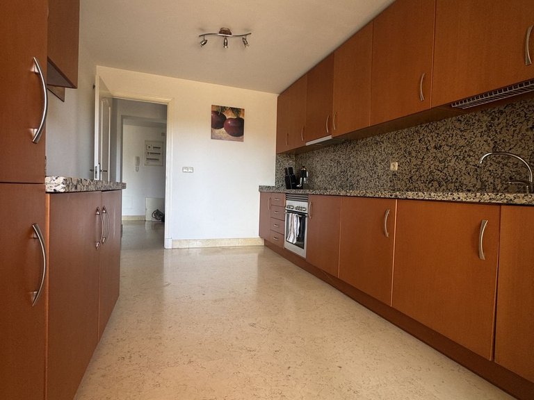 Apartment for Sale in Benahavís, Malaga 12