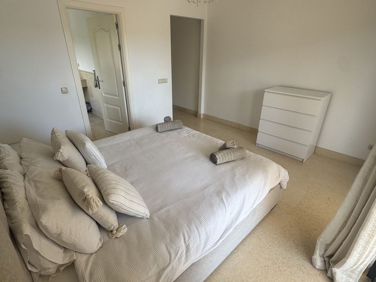 Apartment for Sale in Benahavís, Malaga 15