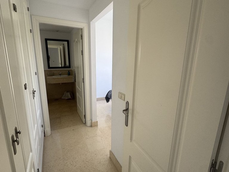 Apartment for Sale in Benahavís, Malaga 25