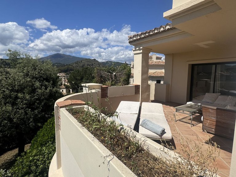 Apartment for Sale in Benahavís, Malaga 36