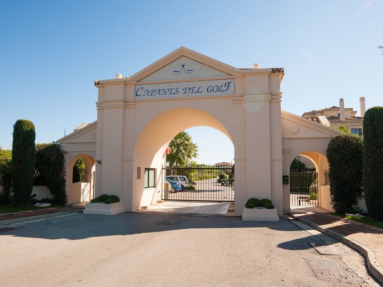 Apartment for Sale in Benahavís, Malaga 44