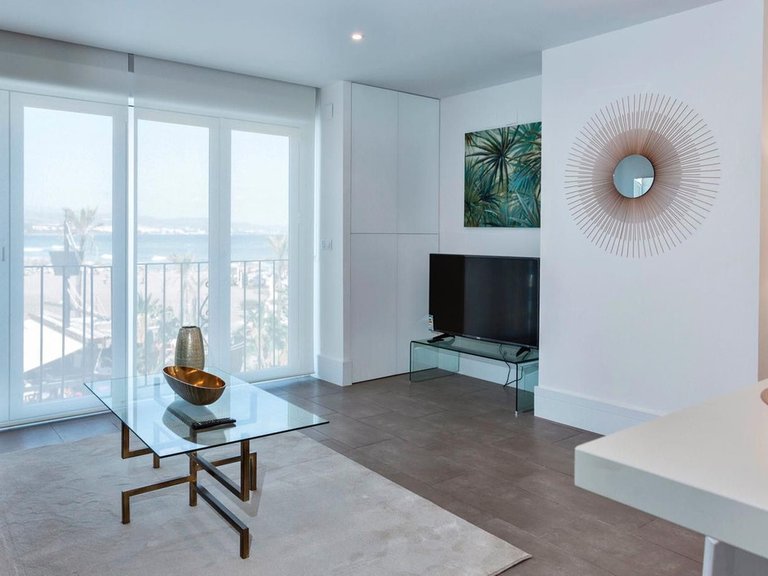 Apartment for Sale in The Golden Mile, Malaga 4
