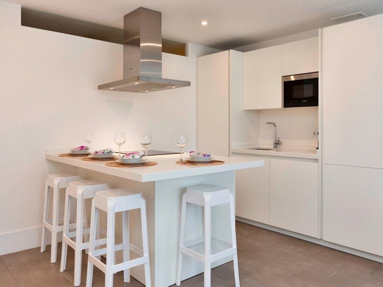 Apartment for Sale in The Golden Mile, Malaga 7