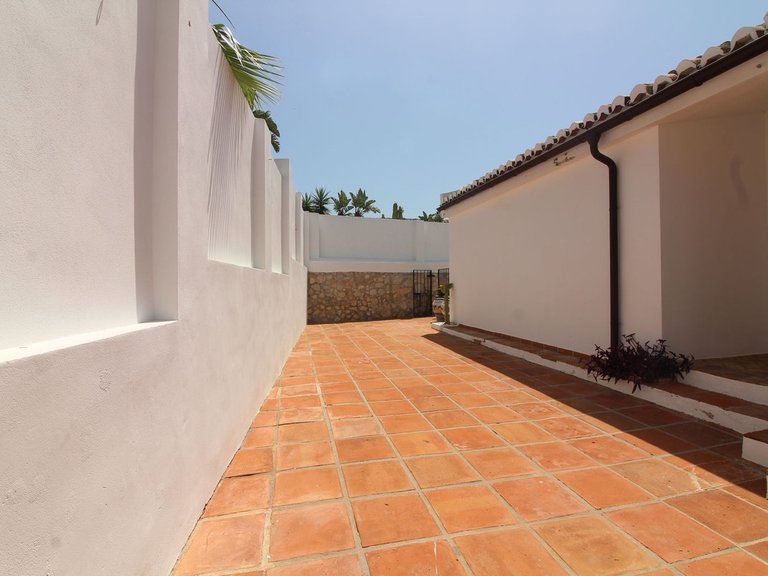Villa for Sale in Benalmadena, Malaga 16