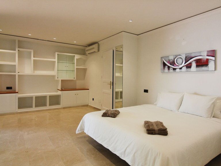 Villa for Sale in Benalmadena, Malaga 34