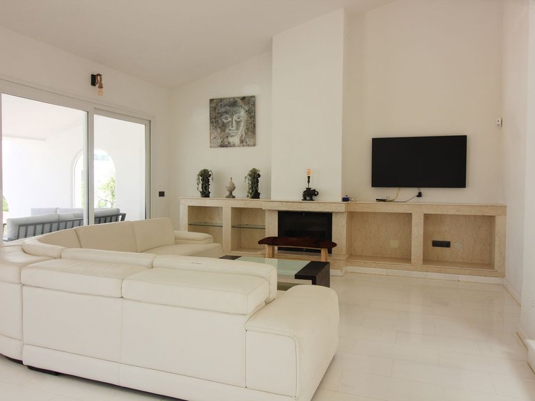 Villa for Sale in Benalmadena, Malaga 4