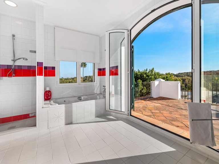 Villa for Sale in Sotogrande, Cadiz 26