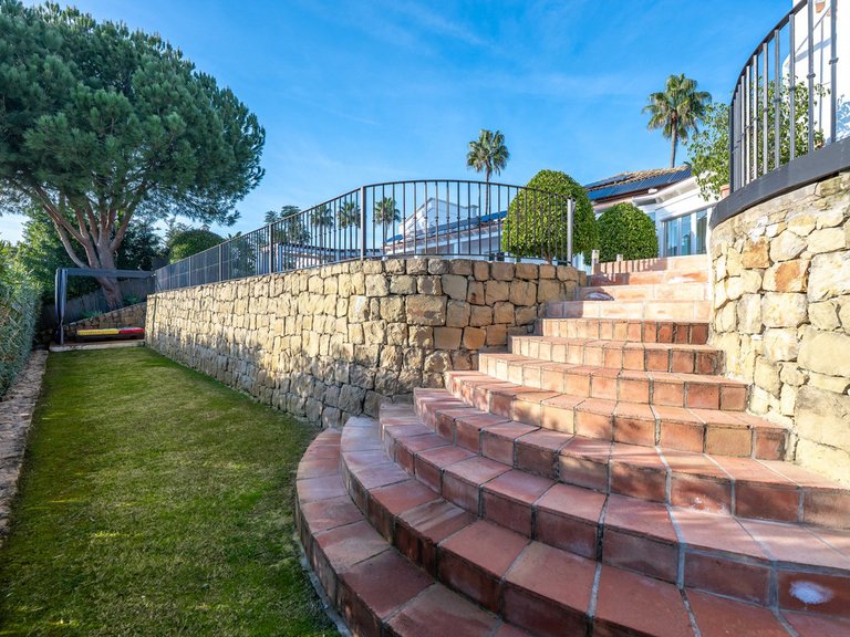 Villa for Sale in Sotogrande, Cadiz 44