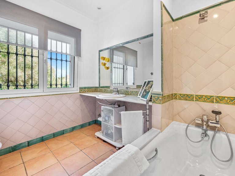 Villa for Sale in Sotogrande, Cadiz 54