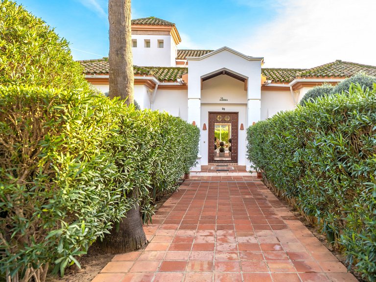 Villa for Sale in Sotogrande, Cadiz 8