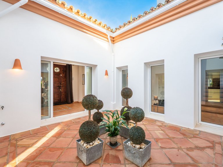 Villa for Sale in Sotogrande, Cadiz 9