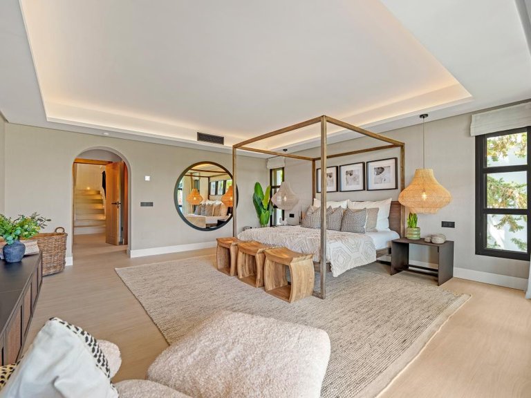 Villa for Sale in Nueva Andalucía, Malaga 29