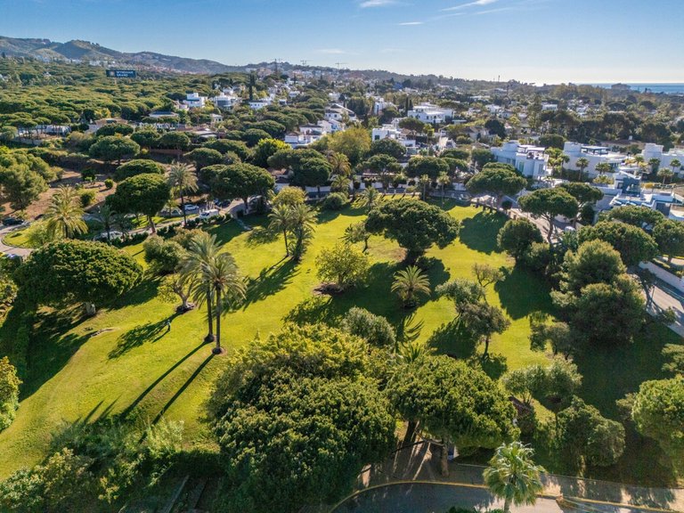 Villa for Sale in Marbesa, Malaga 23