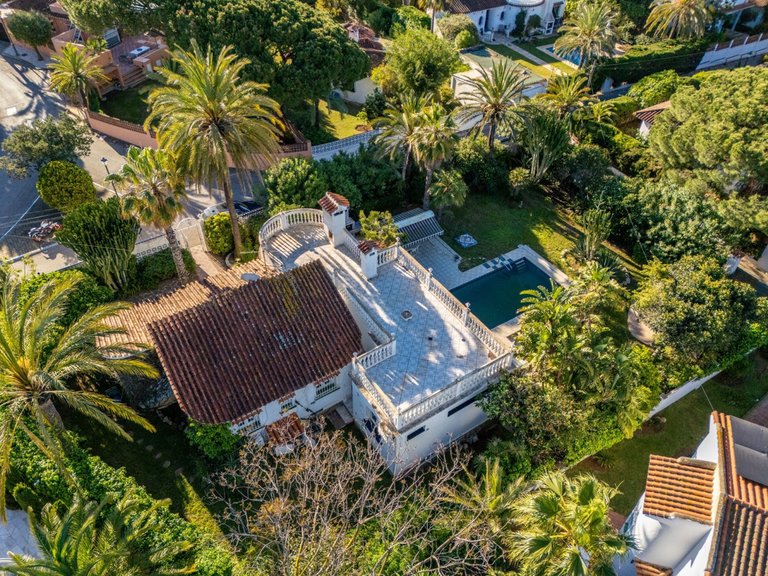 Villa for Sale in Marbesa, Malaga 25