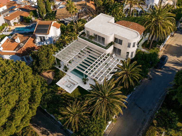 Villa for Sale in Marbesa, Malaga 30