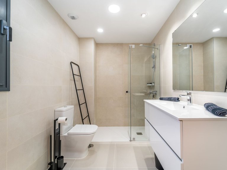 Apartment for Sale in Fuengirola, Malaga 30