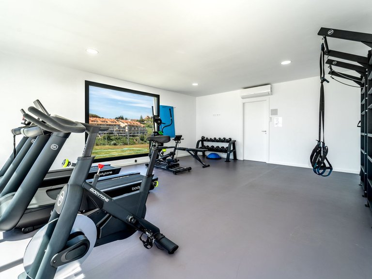Apartment for Sale in Fuengirola, Malaga 32