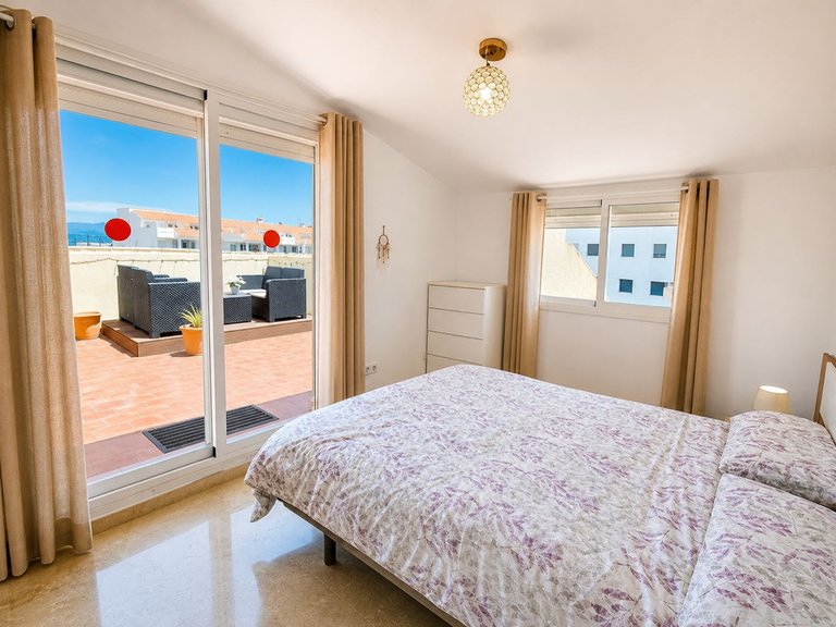 Apartment for Sale in La Duquesa, Malaga 8
