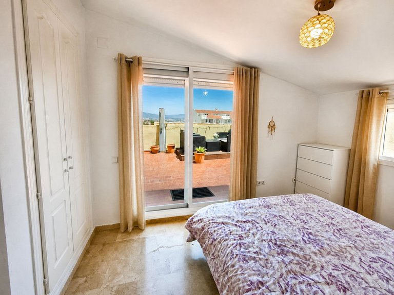 Apartment for Sale in La Duquesa, Malaga 9