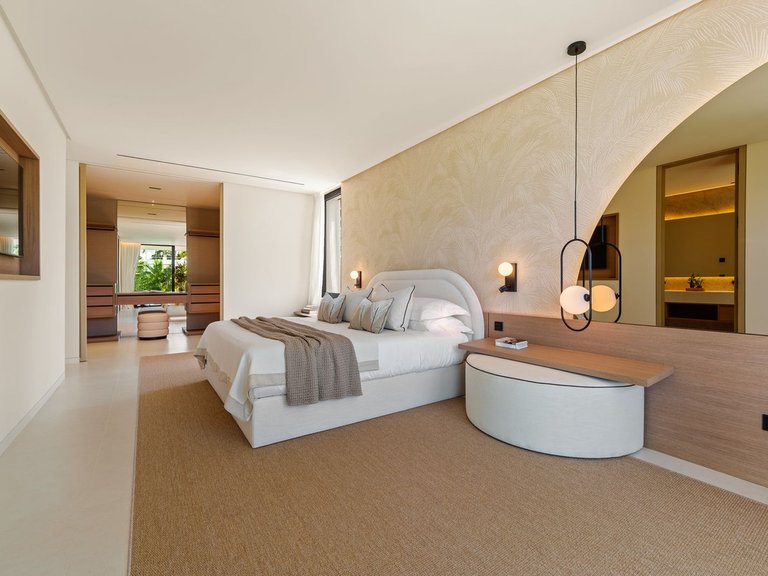 Villa for Sale in Marbella, Malaga 16