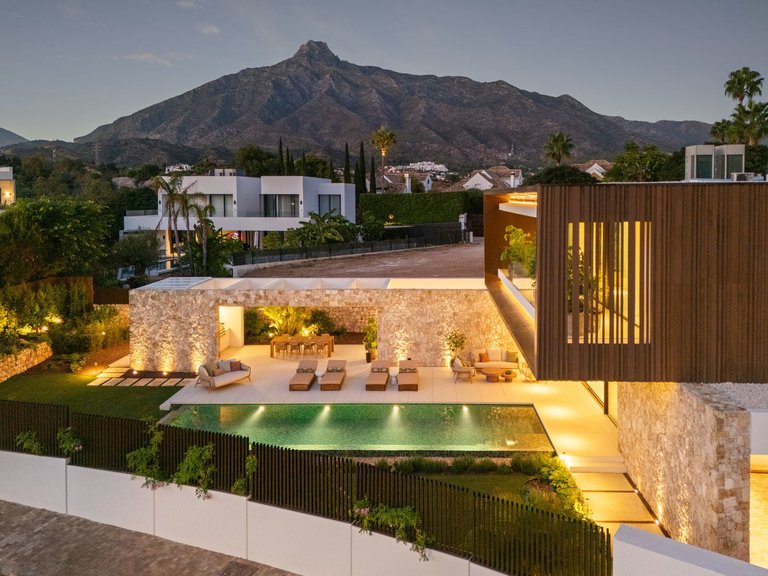 Villa for Sale in Marbella, Malaga 53