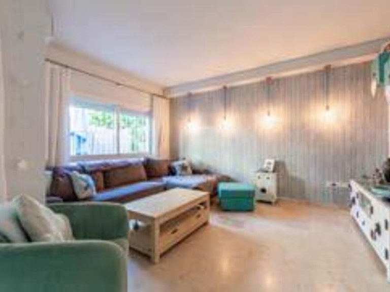 Villa for Sale in San Pedro De Alcántara, Malaga 1