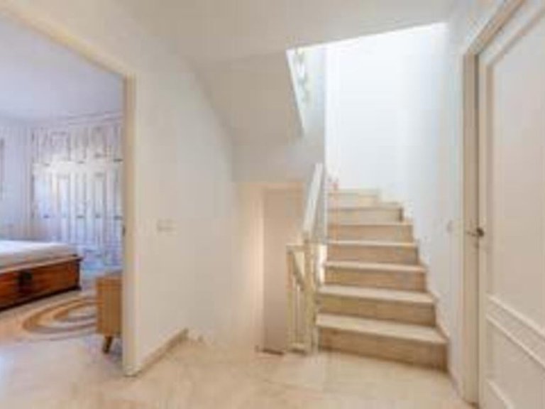 Villa for Sale in San Pedro De Alcántara, Malaga 27