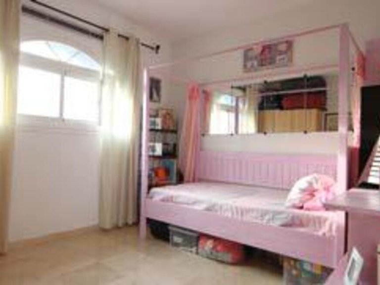 Villa for Sale in San Pedro De Alcántara, Malaga 41