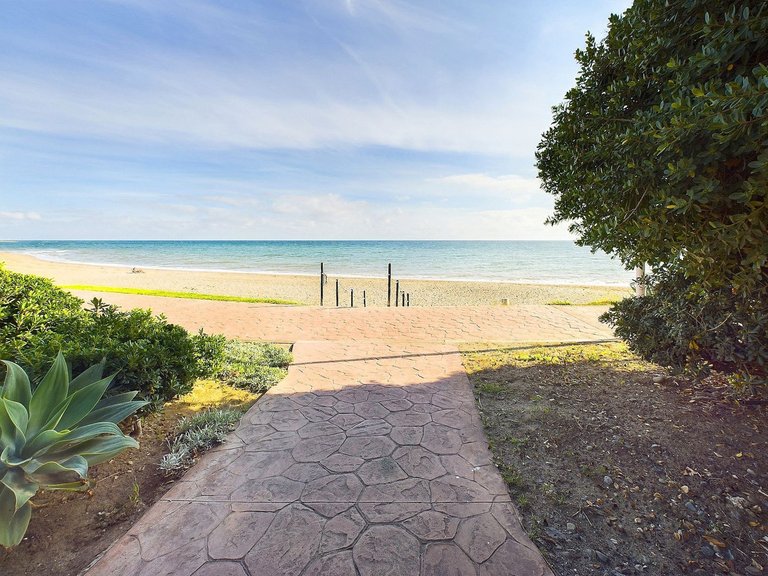 Apartment for Sale in Estepona, Malaga 14
