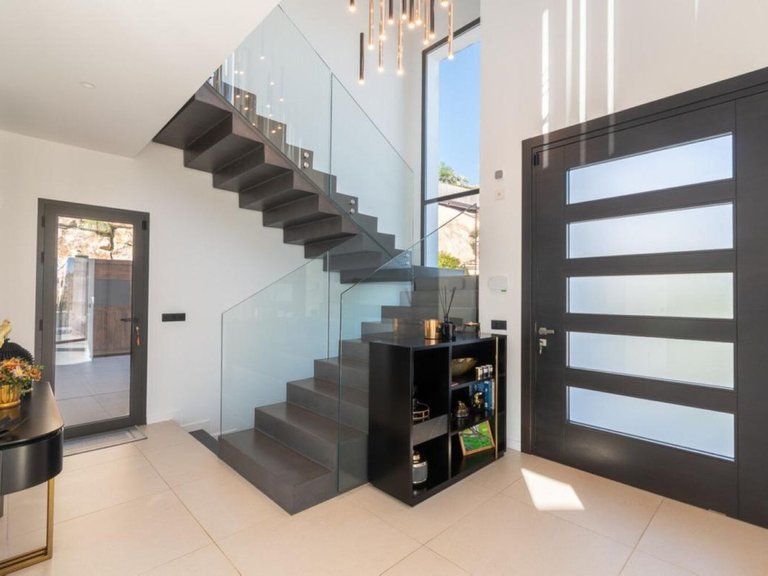 Villa for Sale in Los Arqueros, Malaga 16