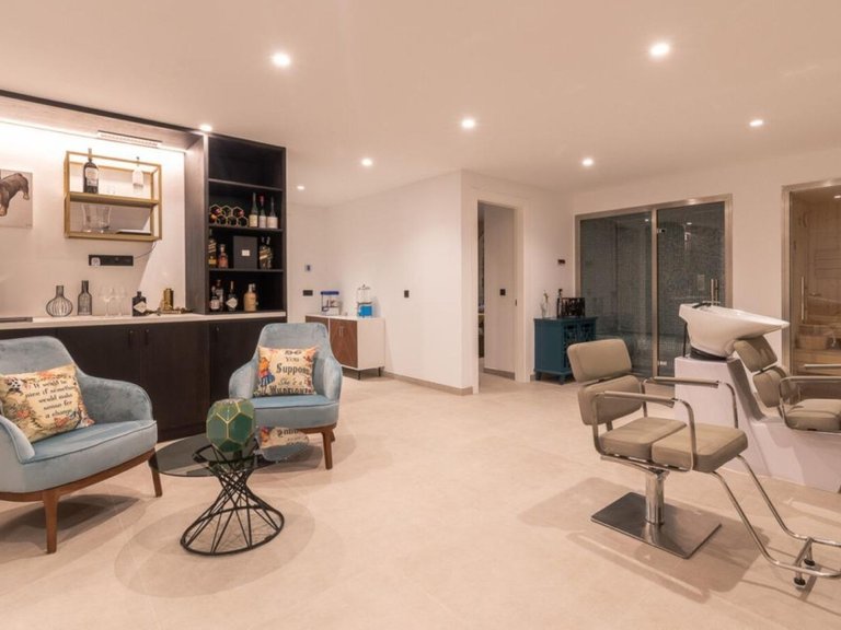 Villa for Sale in Los Arqueros, Malaga 39