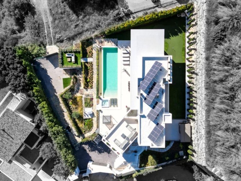 Villa for Sale in Los Arqueros, Malaga 45