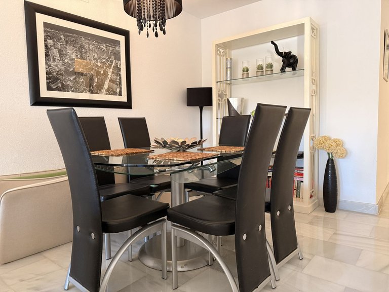 Apartment for Sale in The Golden Mile, Malaga 6