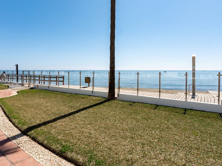 Villa for Sale in Calahonda, Malaga 4