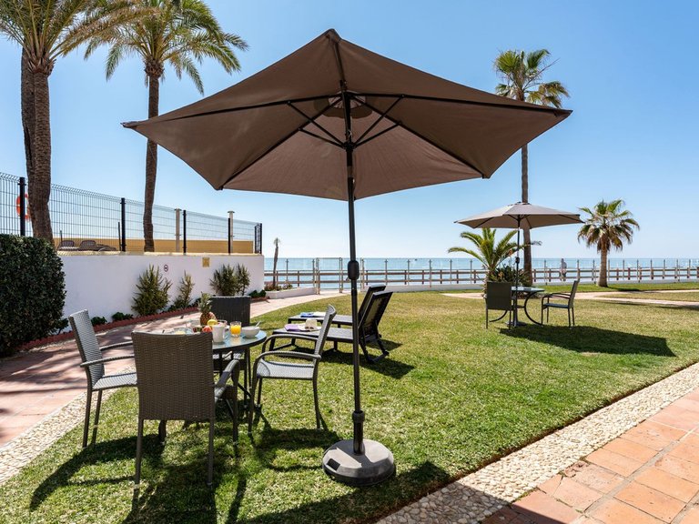 Villa for Sale in Calahonda, Malaga 6