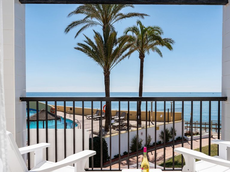 Villa for Sale in Calahonda, Malaga 9