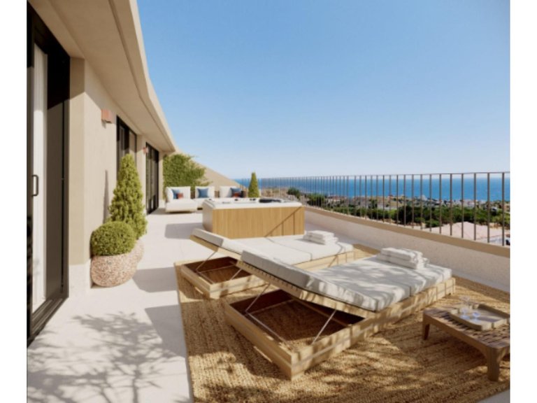 Apartment for Sale in Fuengirola, Malaga 1