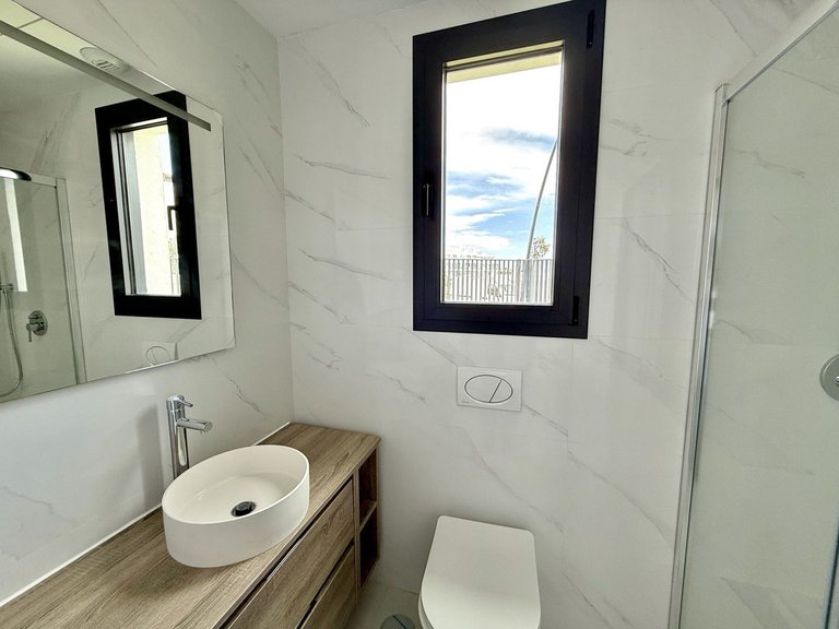 Apartment for Sale in Fuengirola, Malaga 9